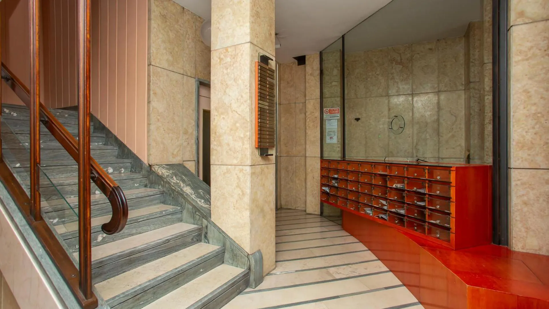 Fontana18 - Duomo Suites View Milan Italy