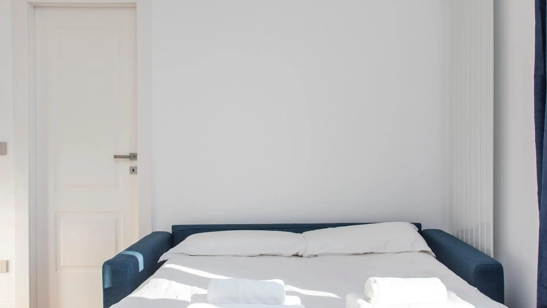 Fontana18 - Duomo Suites View Milano 0*,  Italien